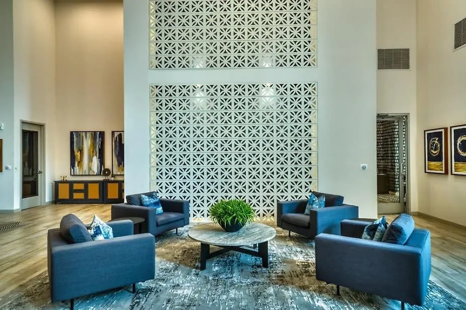 Cozysuites Phx Roro Gym, Pool, Pets, Parking! #8 Phoenix 0*,  Estados Unidos da América