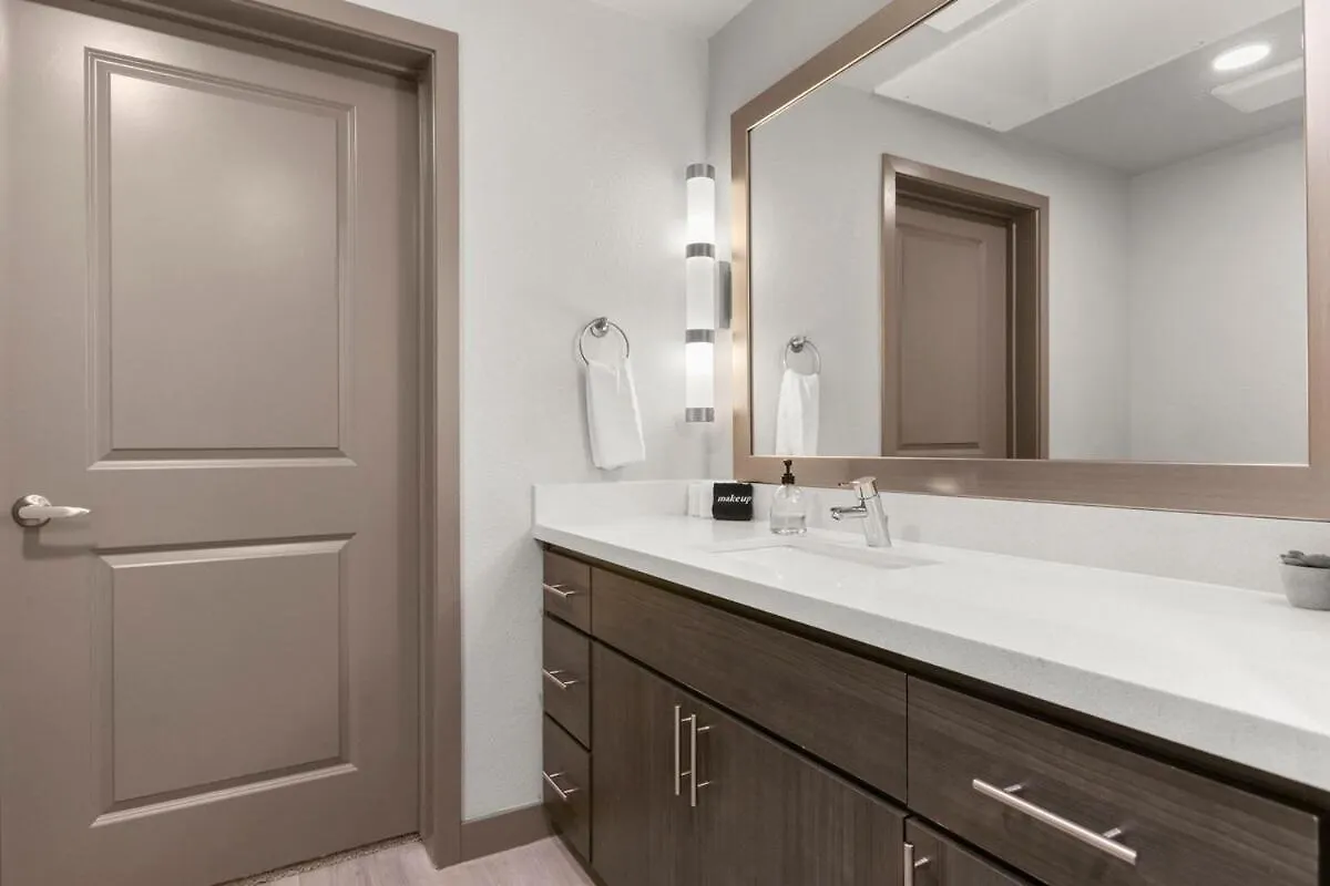 Cozysuites Phx Roro Gym, Pool, Pets, Parking! #8 Phoenix 0*,